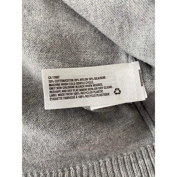 Gap lightweight knit sweater. Size XS - Picture 4 of 4